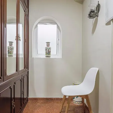 Alameda Del Tajo I Parquing Centro Апартаменты