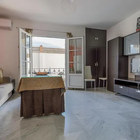 Alameda Del Tajo I Parquing Centro Ρόντα