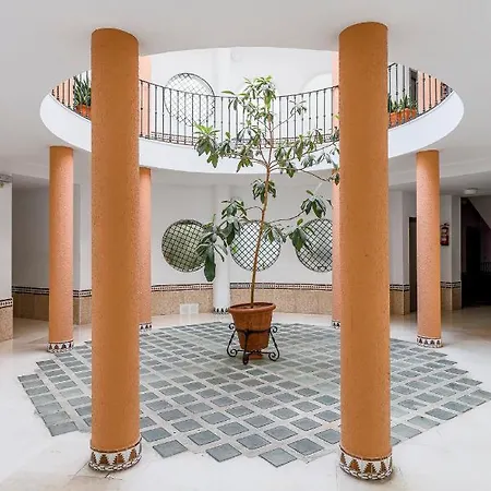 Alameda Del Tajo I Parquing Centro Διαμέρισμα