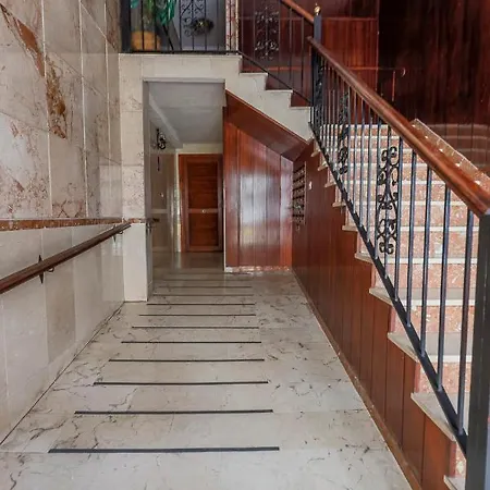 Alameda Del Tajo I Parquing Centro Ρόντα