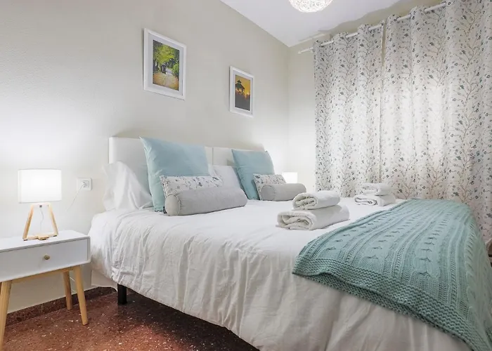 Alameda Del Tajo I Parquing Centro * Ronda