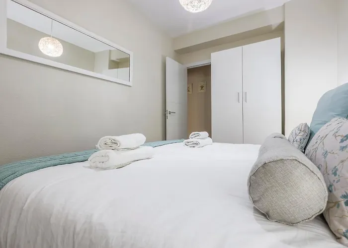 Alameda Del Tajo I Parquing Centro * Ronda